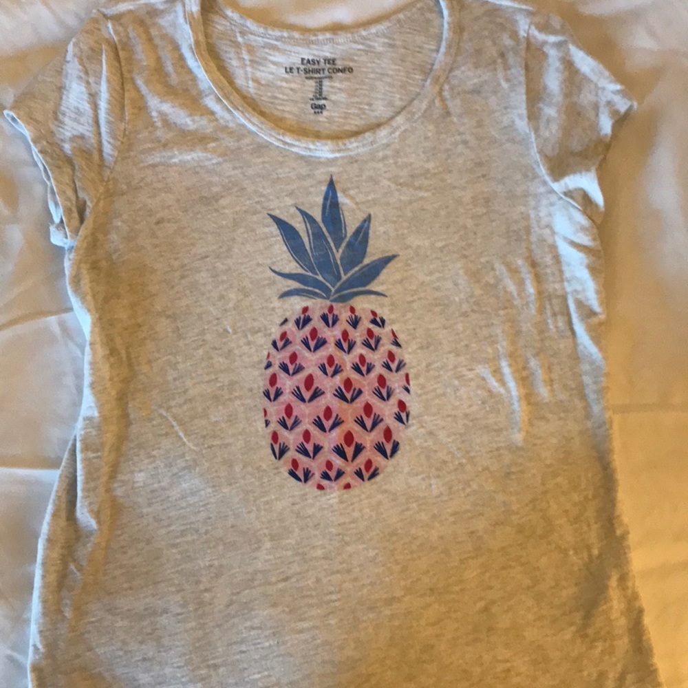 Gap Graphic Tee